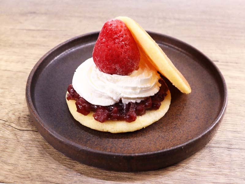 苺のどら焼き